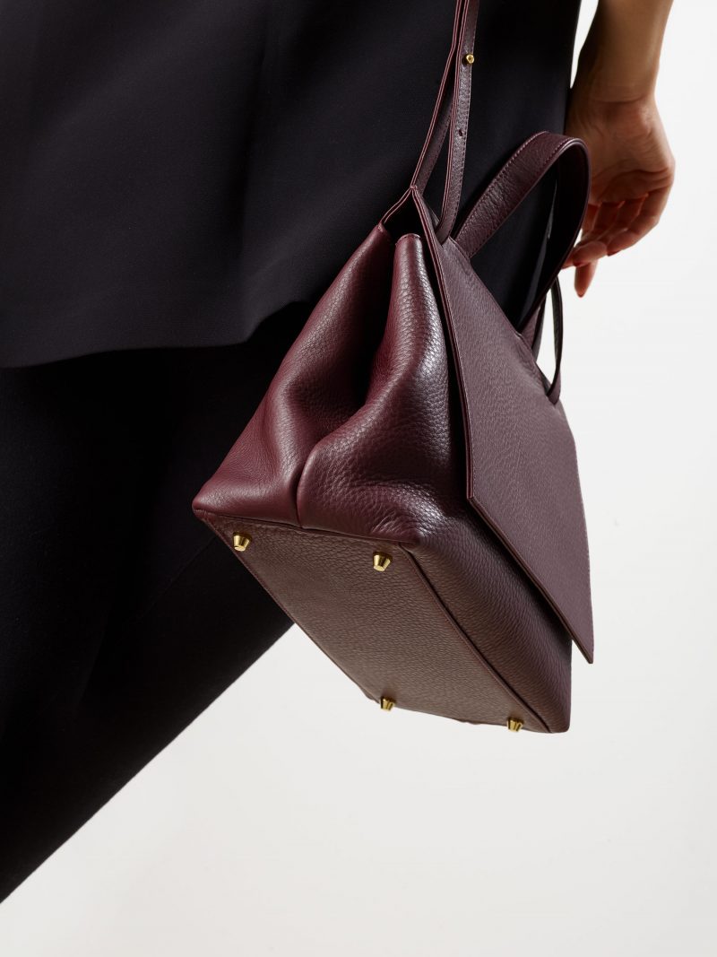 ADA shoulder bag in burgundy calfskin leather | TSATSAS