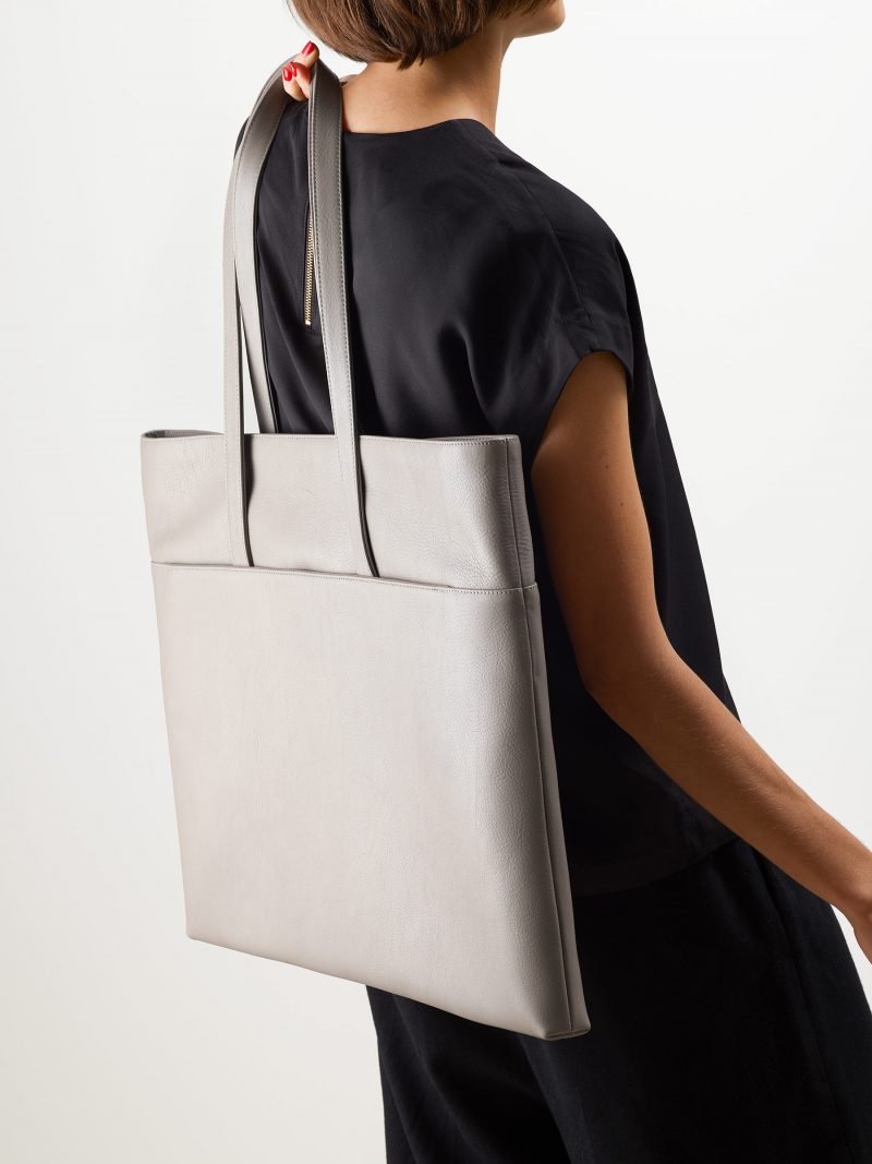 ATLAS shoulder bag in grey calfskin leather | TSATSAS