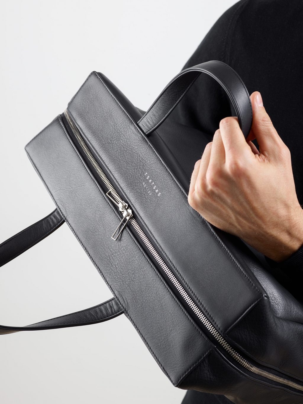 COEN tote bag in black calfskin leather | TSATSAS