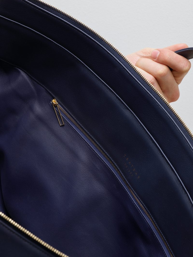 KHAMSIN weekender in navy blue calfskin leather | TSATSAS
