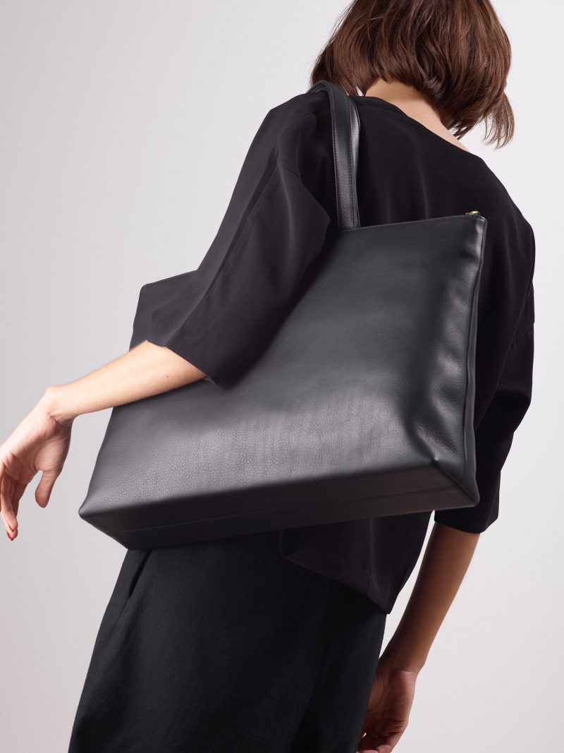LUCID NINETY L tote bag in black calfskin leather | TSATSAS