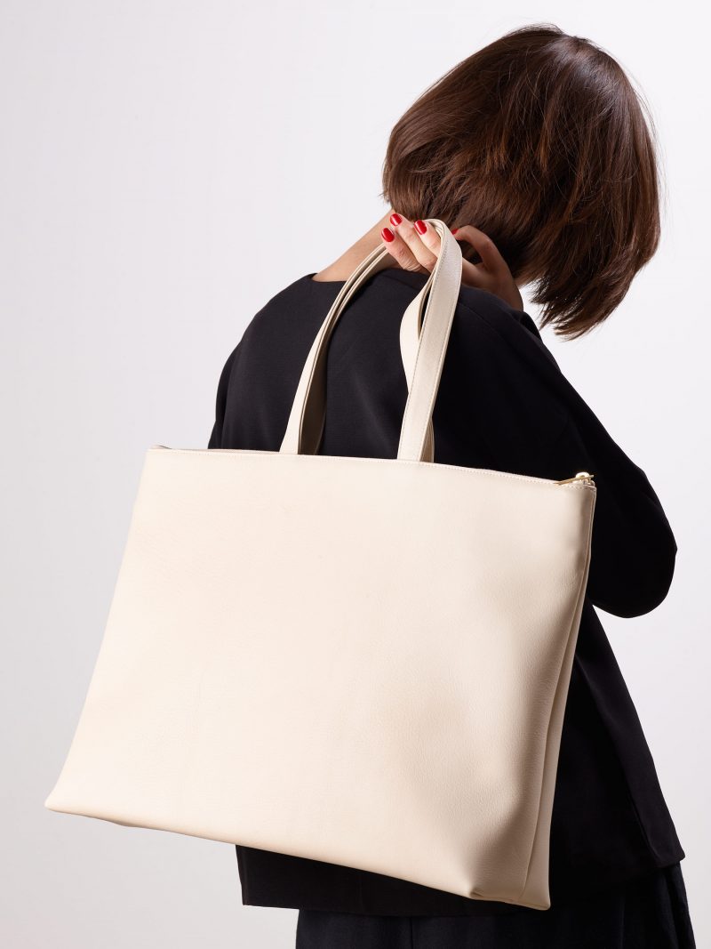 LUCID NINETY L tote bag in ivory calfskin leather | TSATSAS