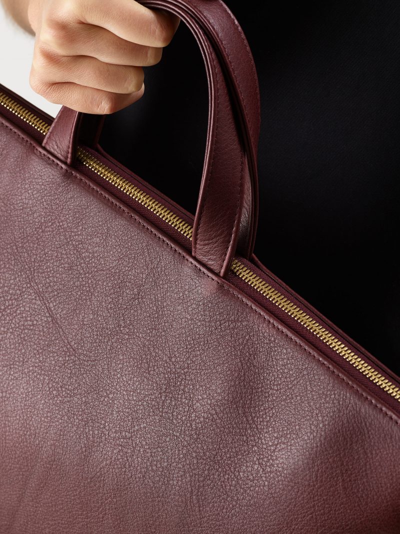 LUCID NINETY tote bag in burgundy calfskin leather | TSATSAS