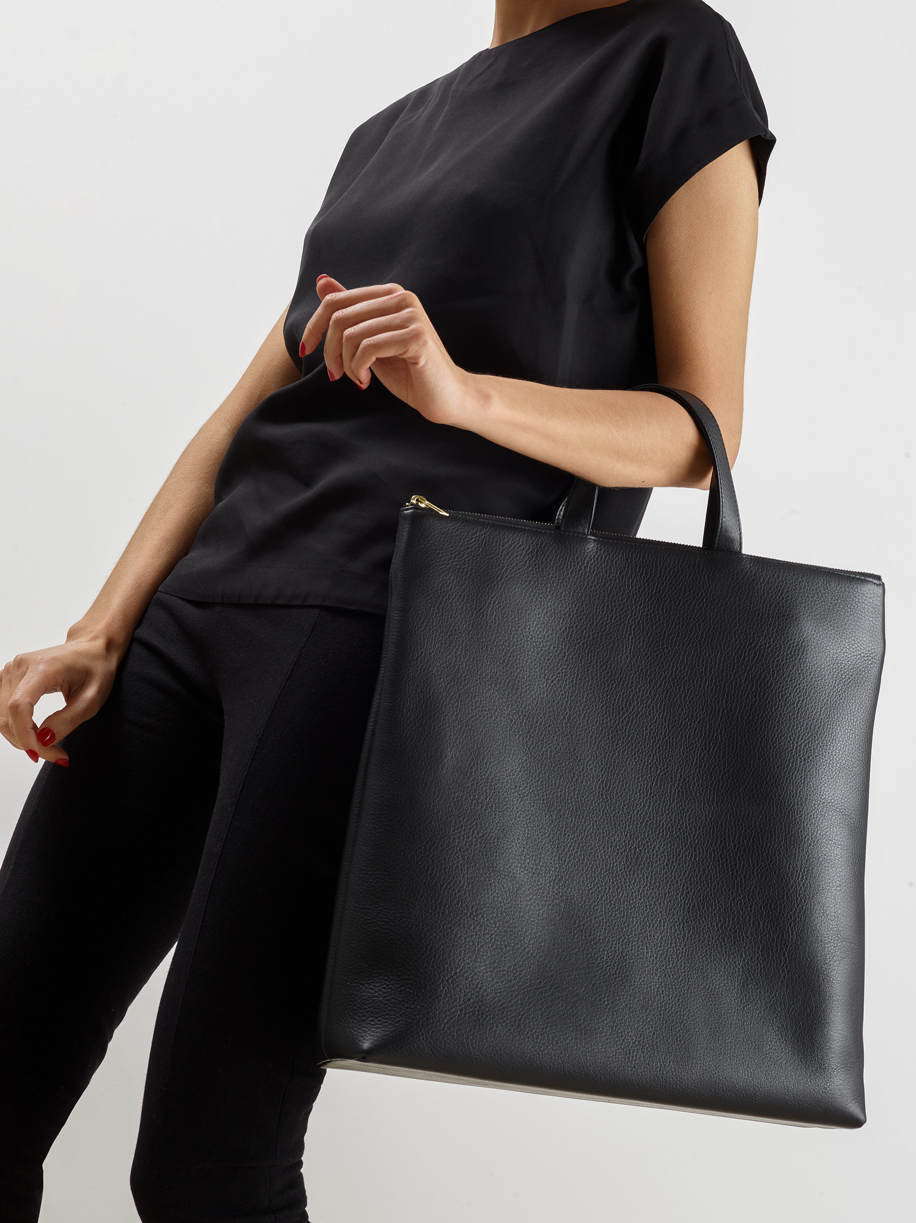 Louis Vuitton Women's Black Tote Bags