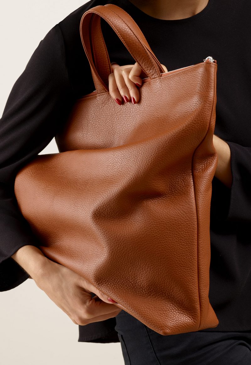 LUCID tote bag in tan calfskin leather | TSATSAS