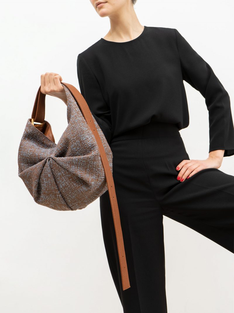 SACAR S SO_FAR shoulder bag in tan calfskin leather | TSATSAS