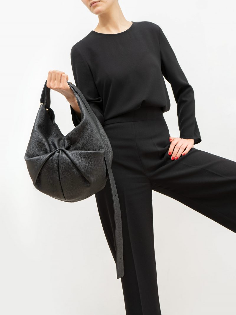 SACAR S shoulder bag in black calfskin leather | TSATSAS