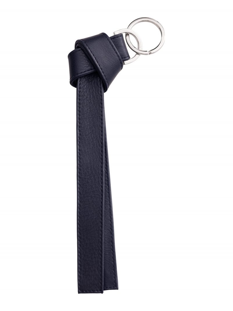 TAPE K keychain in navy blue calfskin leather | TSATSAS