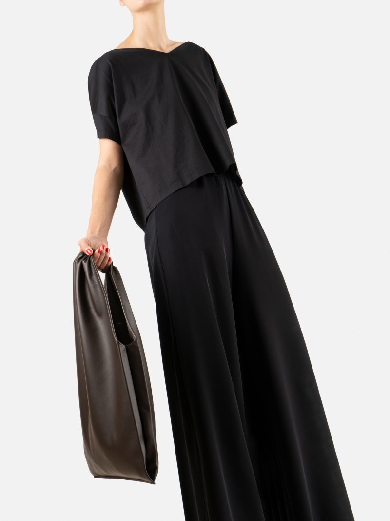 LATO tote bag in dark brown lamb nappa leather with contrasting lining in quartz grey | TSATSAS