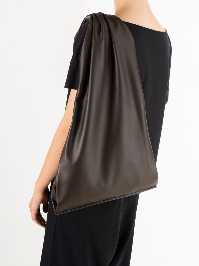 LATO tote bag in dark brown lamb nappa leather with contrasting lining in quartz grey | TSATSAS