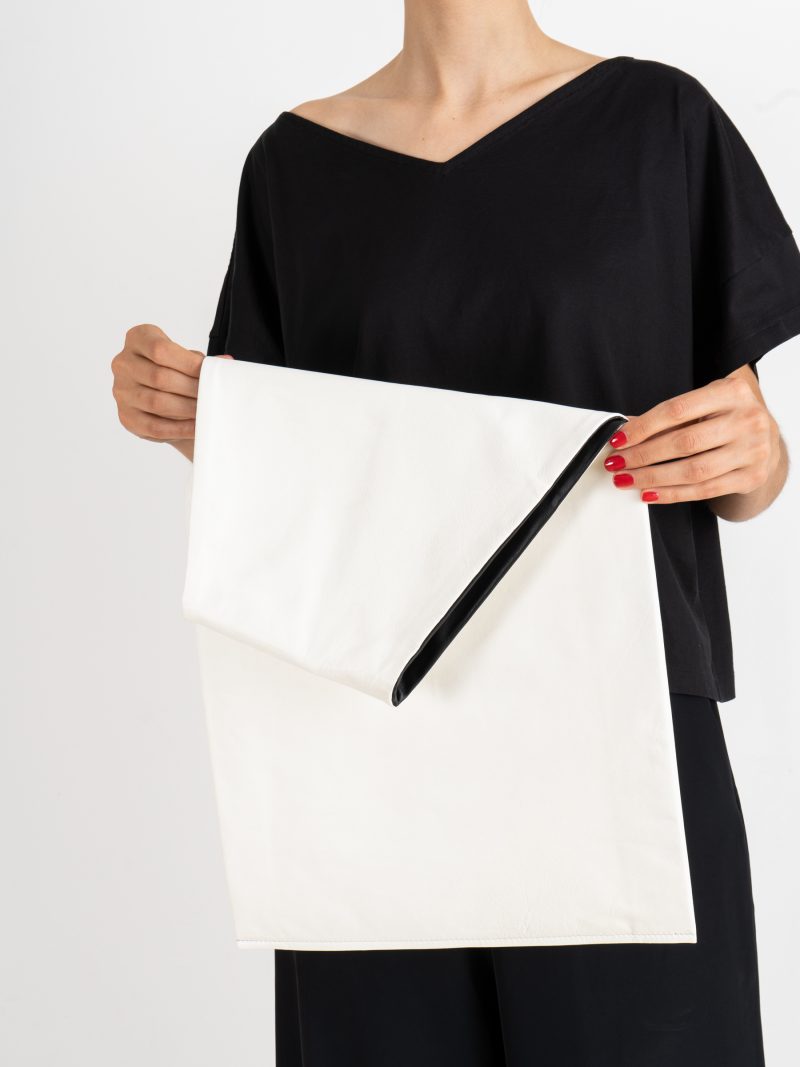 LATO tote bag in off-white lamb nappa leather with contrasting lining in black | TSATSAS