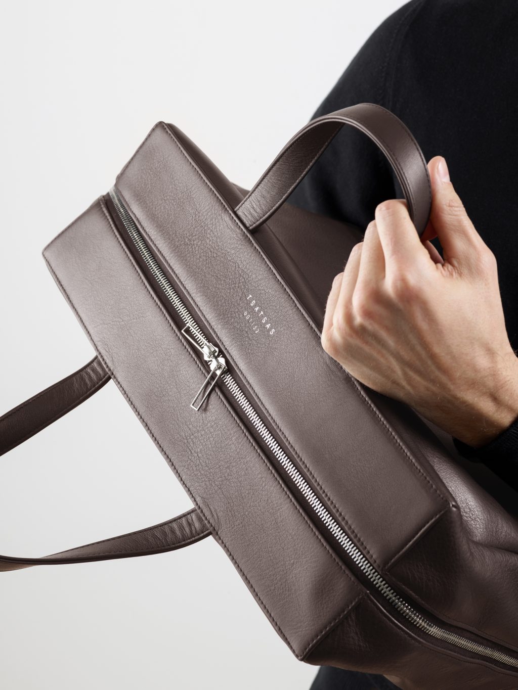COEN tote bag in dark brown calfskin leather | TSATSAS