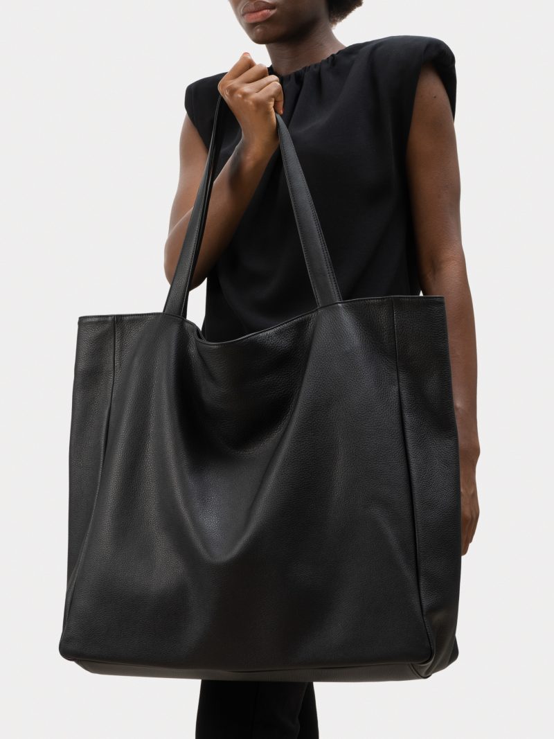 FABER 1 shoulder bag in black calfskin leather | TSATSAS