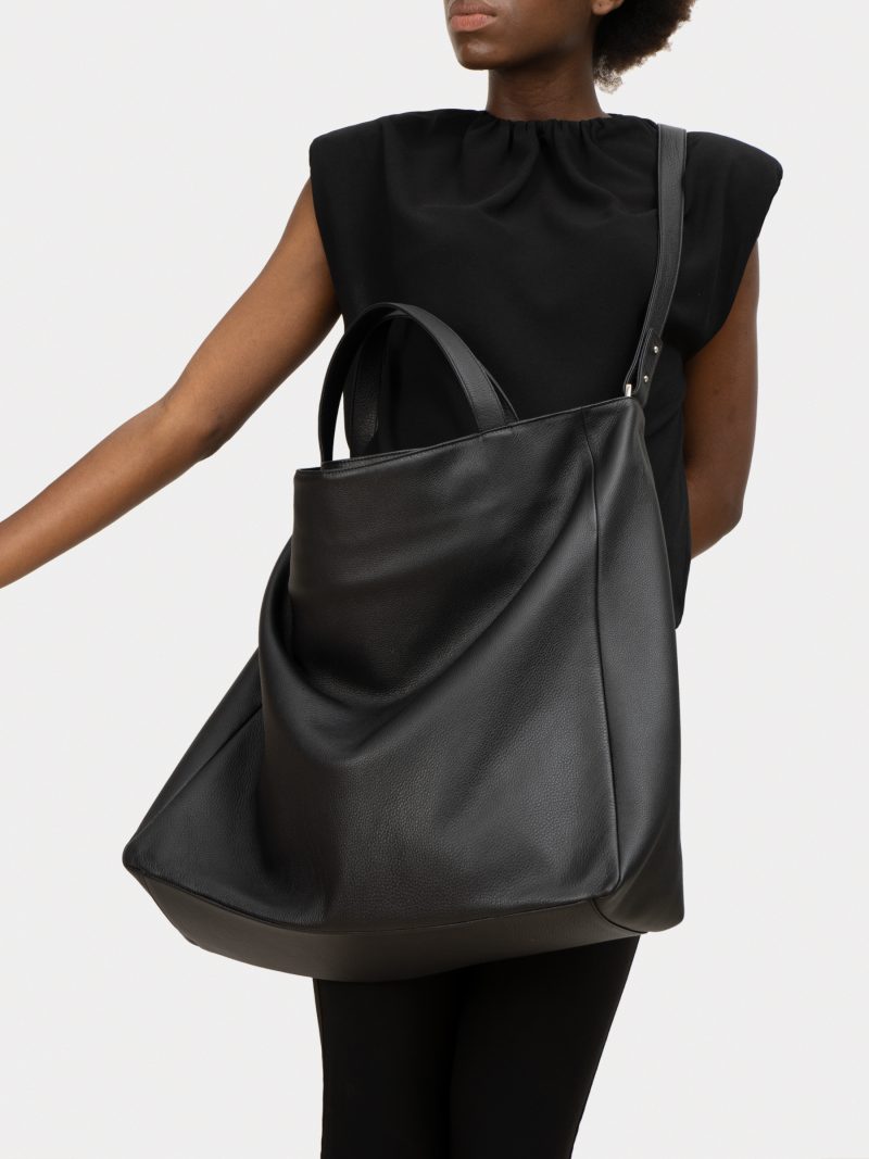 FABER 2 shoulder bag in black calfskin leather | TSATSAS