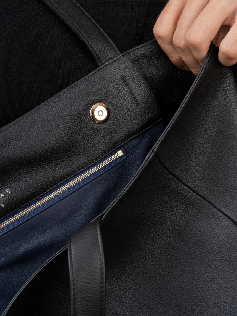 FABER shoulder bag in black calfskin leather | TSATSAS