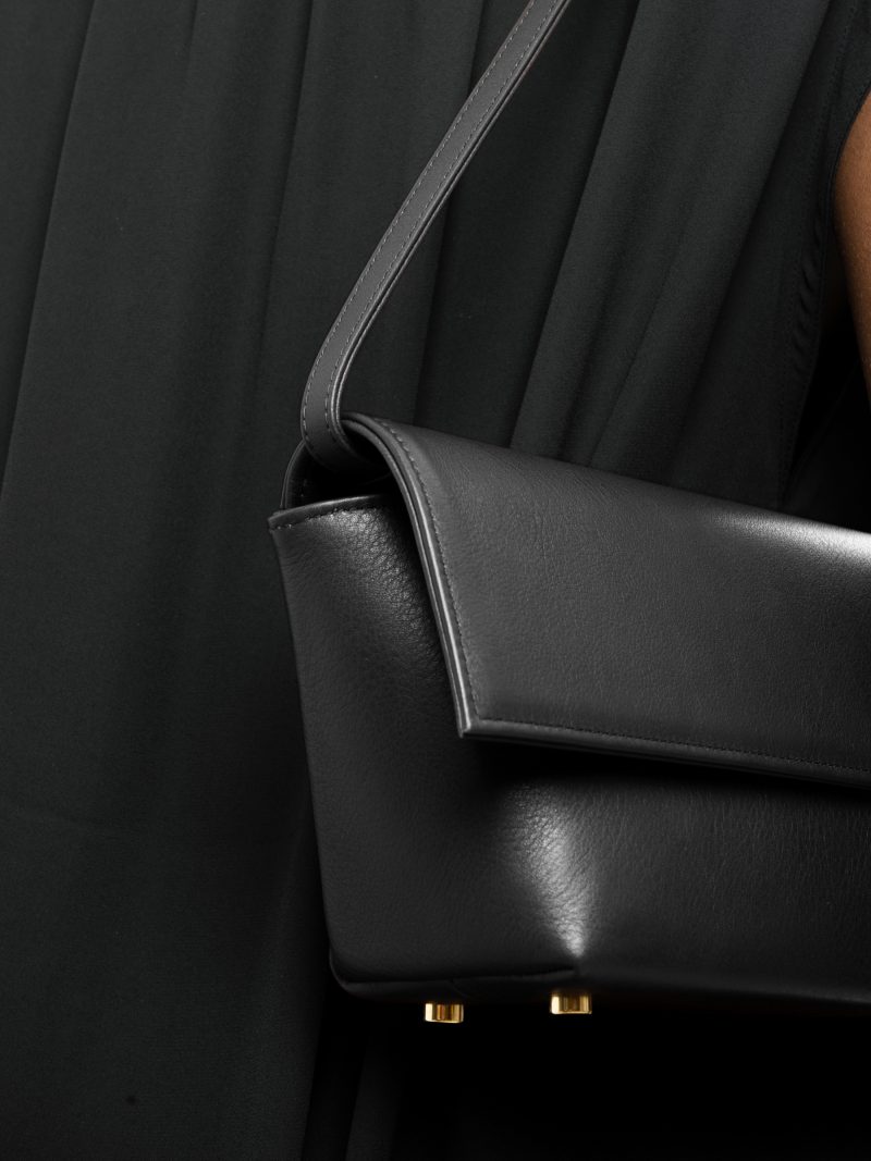 KIRAT shoulder bag in black calfskin leather | TSATSAS