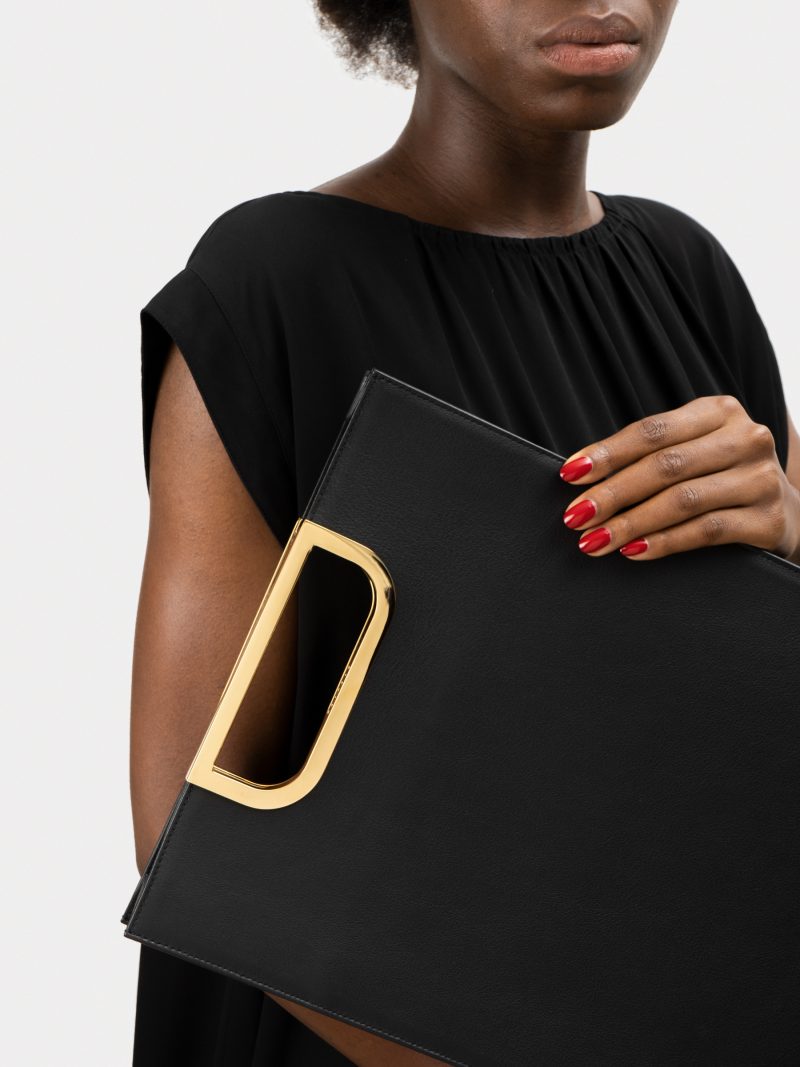 SOODEN handbag in black calfskin leather | TSATSAS