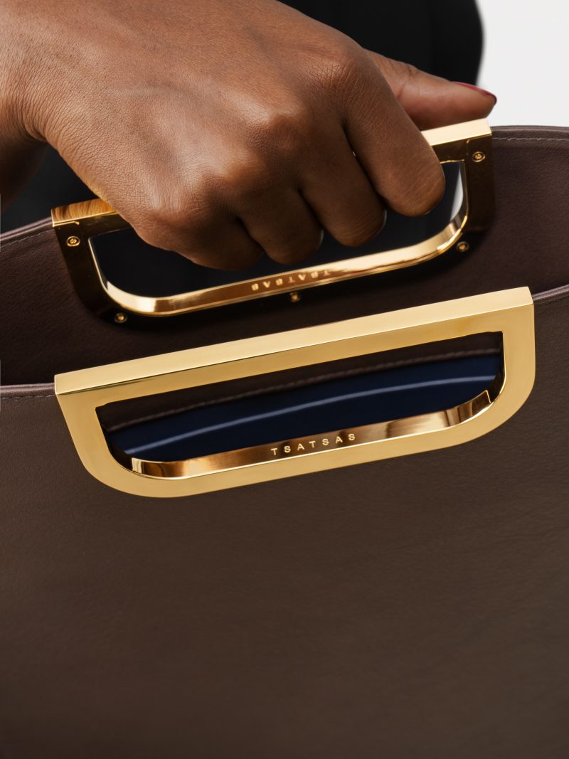 SOODEN handbag in dark brown calfskin leather | TSATSAS