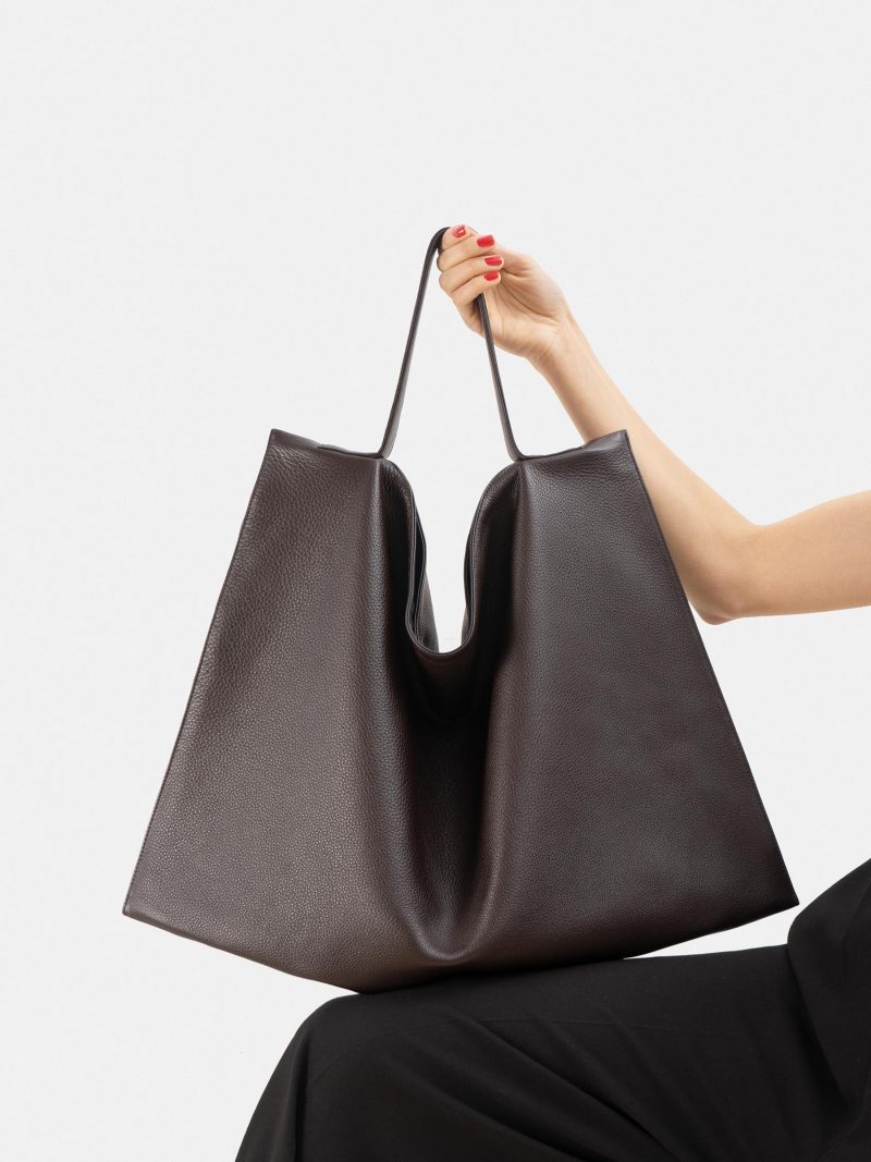 NATHAN shoulder bag in dark brown calfskin leather | TSATSAS