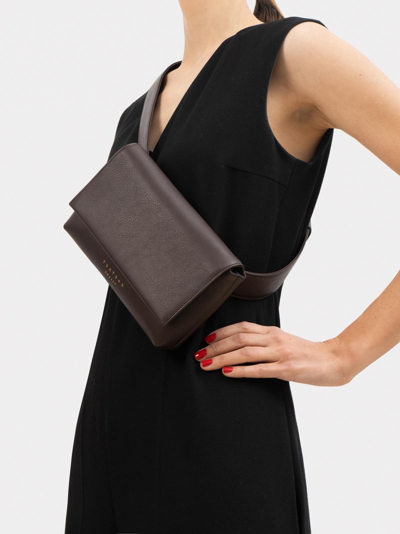 SOMA belt bag in dark brown calfskin leather | TSATSAS