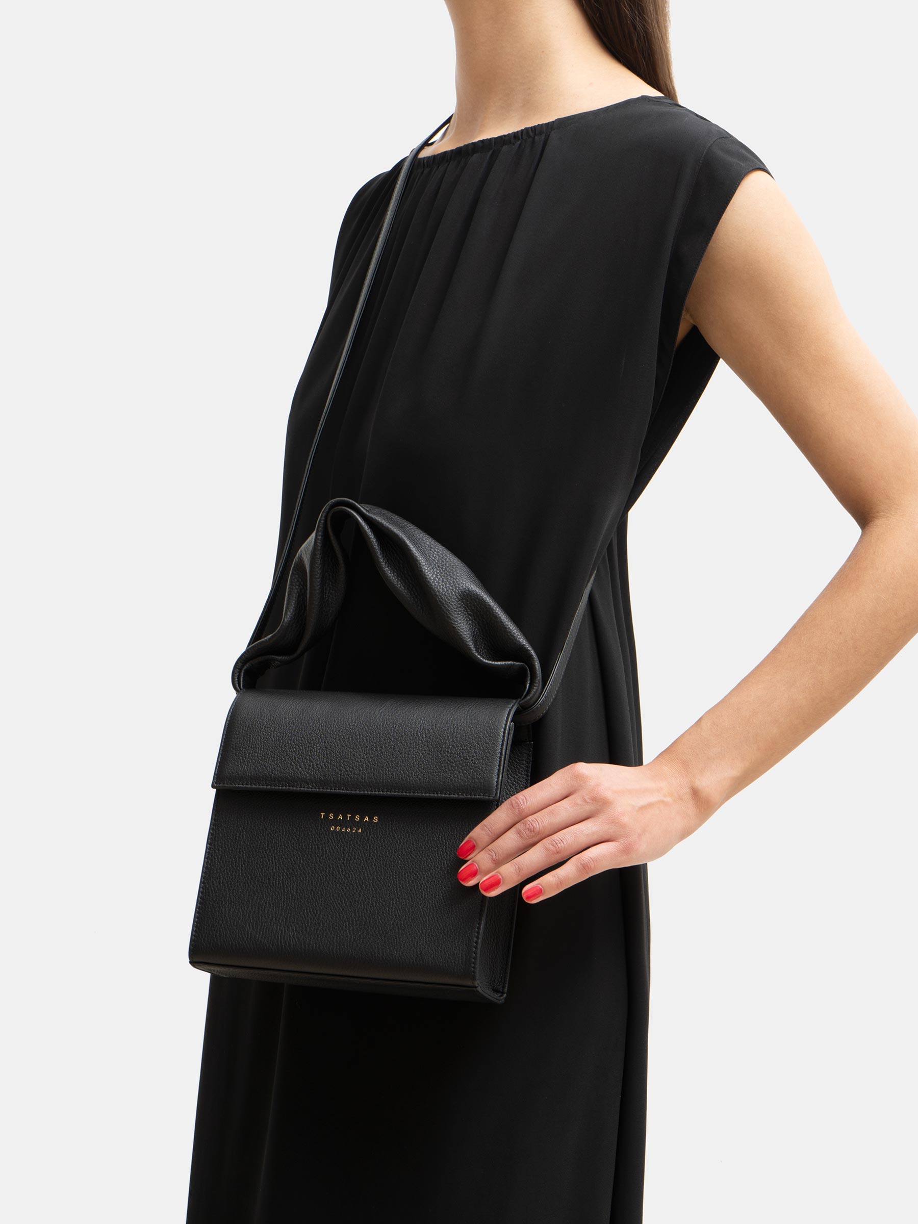 RHEI top handle bag in black calfskin leather | TSATSAS