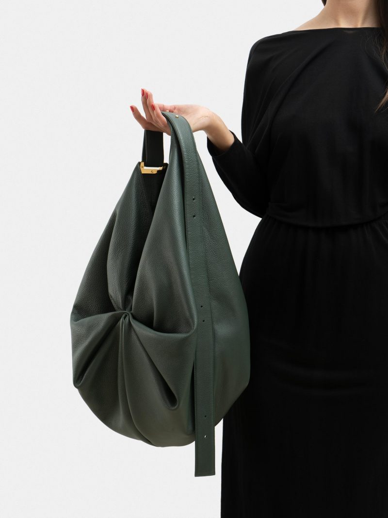 SACAR shoulder bag in pine green calfskin leather | TSATSAS