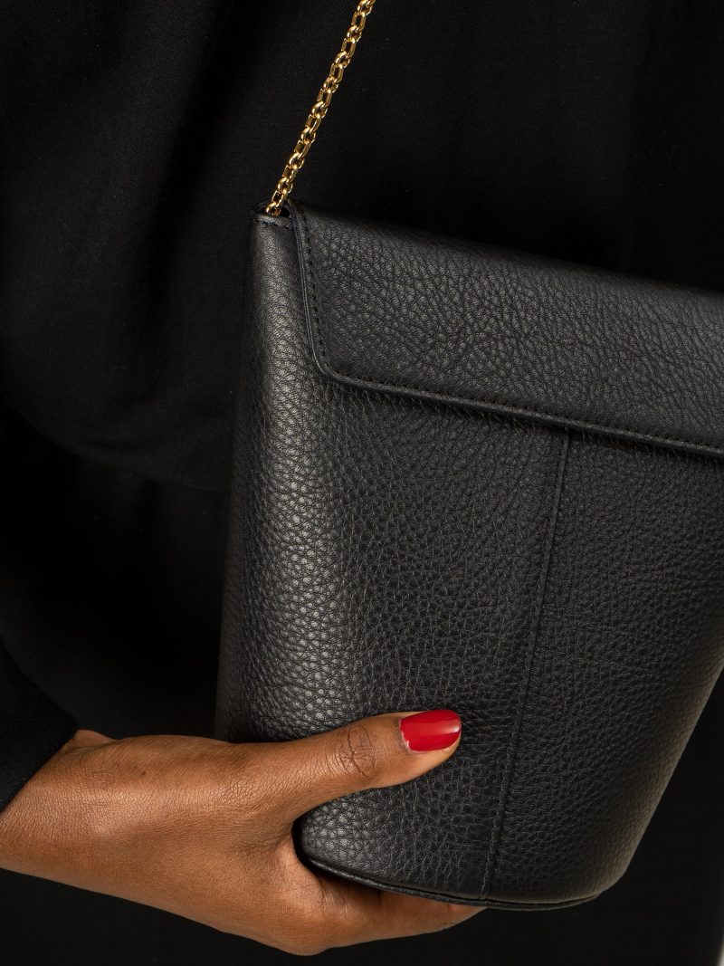 OLIVE shoulder bag in black calfskin leather | TSATSAS