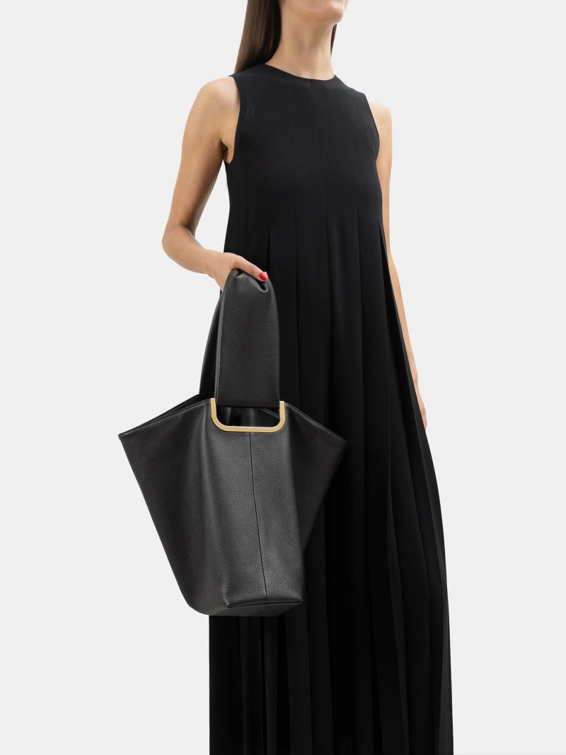SHIFT shoulder bag in black calfskin leather | TSATSAS