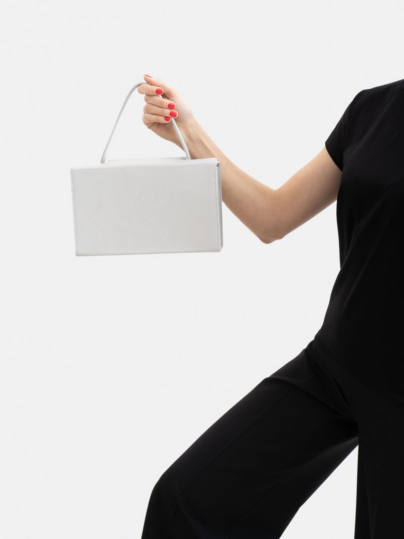 931 hand bag in off-white calfskin leather | TSATSAS