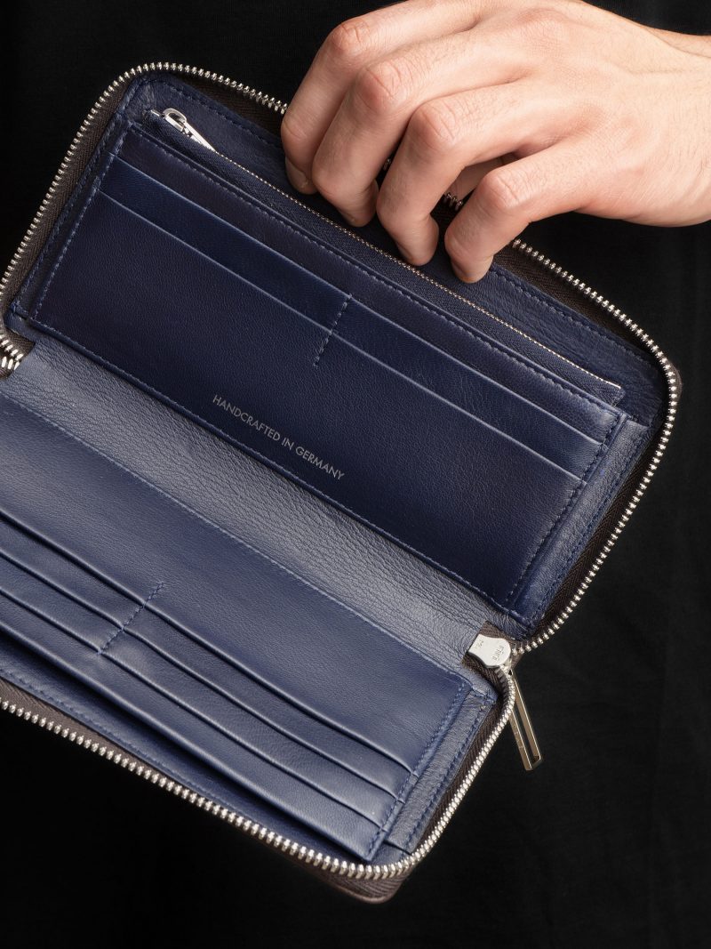 KOBO 2 wallet in dark brown calfskin leather | TSATSAS
