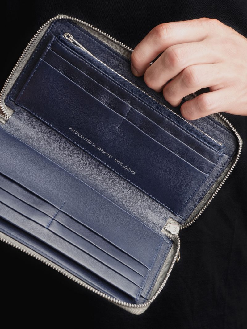KOBO 2 wallet in grey calfskin leather | TSATSAS