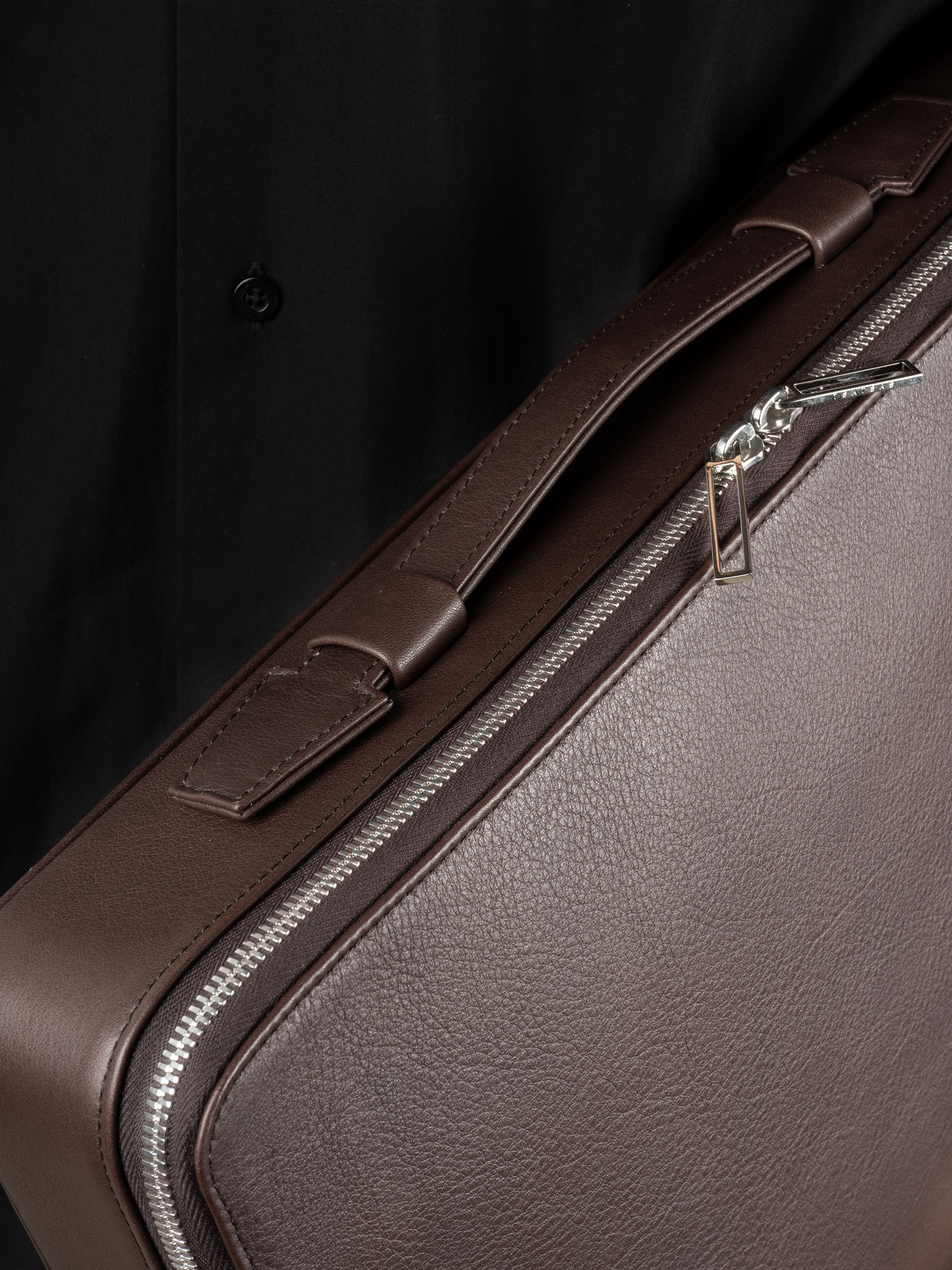 BRIEF-CASE in dark brown calfskin leather | TSATSAS