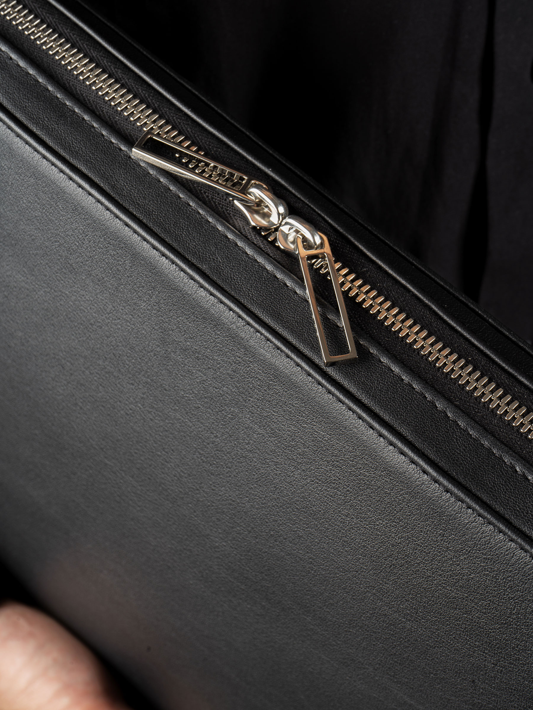 DOCUMENT-CASE pouch bag in black calfskin leather | TSATSAS