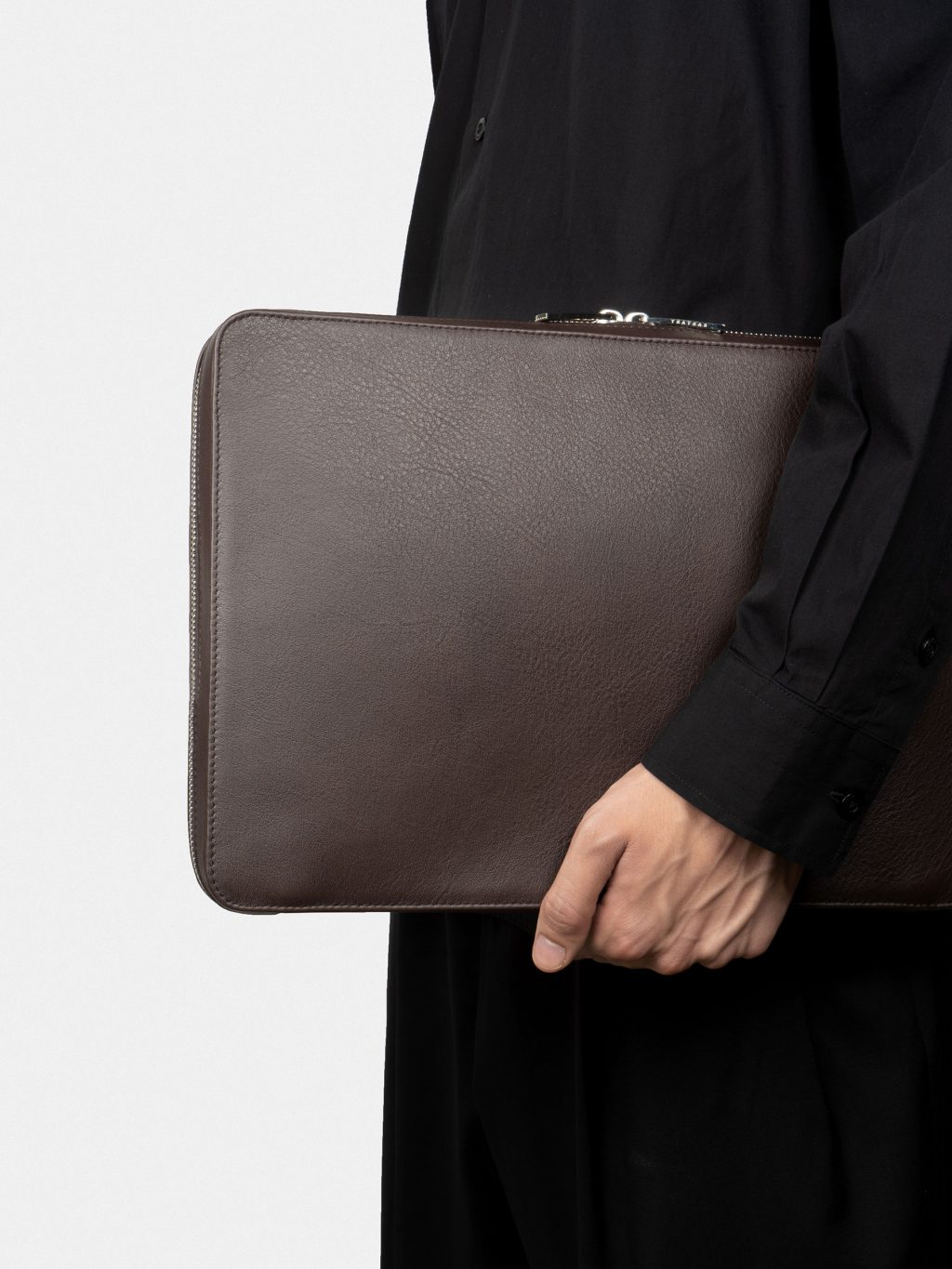 DOCUMENT-CASE — document case in dark brown calfskin leather | TSATSAS and David Chipperfield