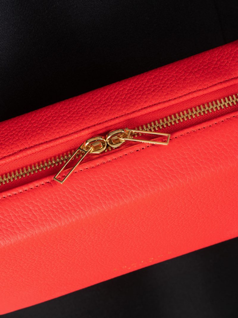 LINDEN 32 shoulder bag in bright red calfskin leather | TSATSAS
