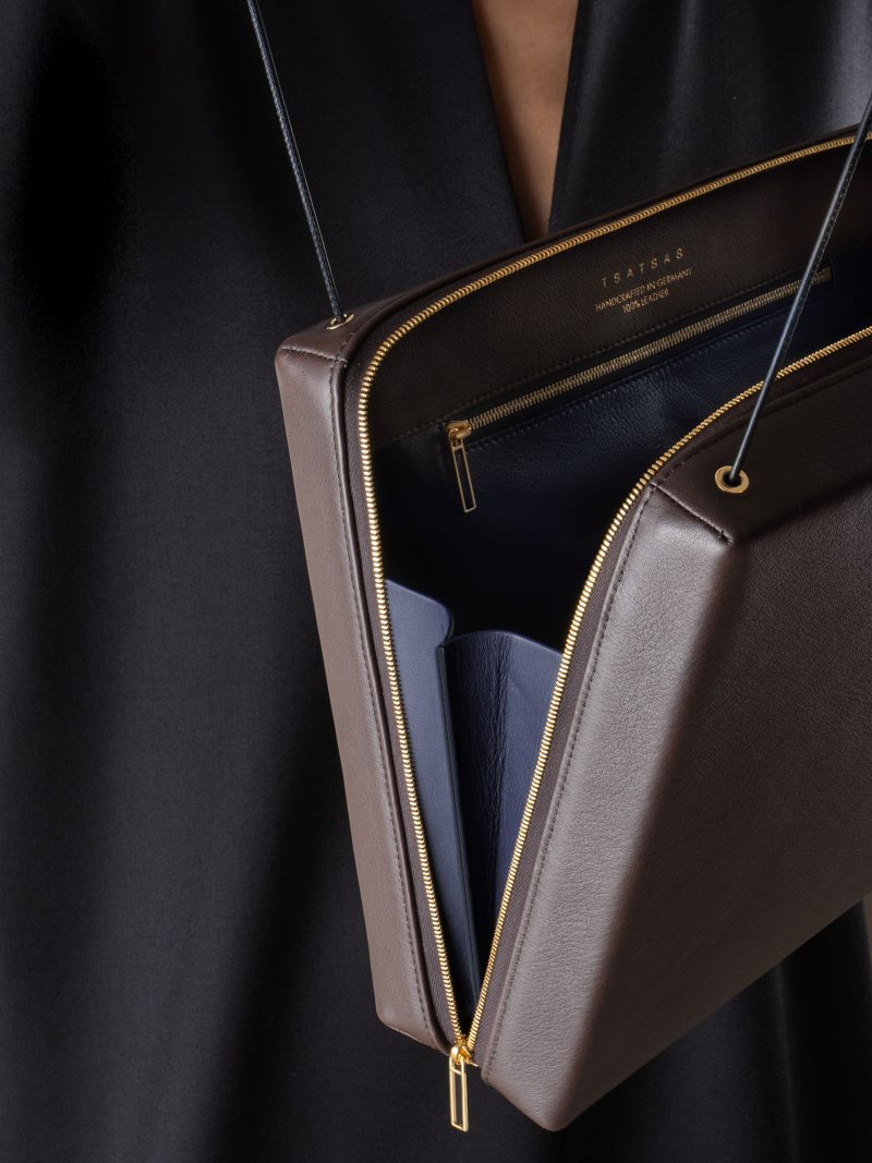 LINDEN 43 shoulder bag in dark brown calfskin leather | TSATSAS