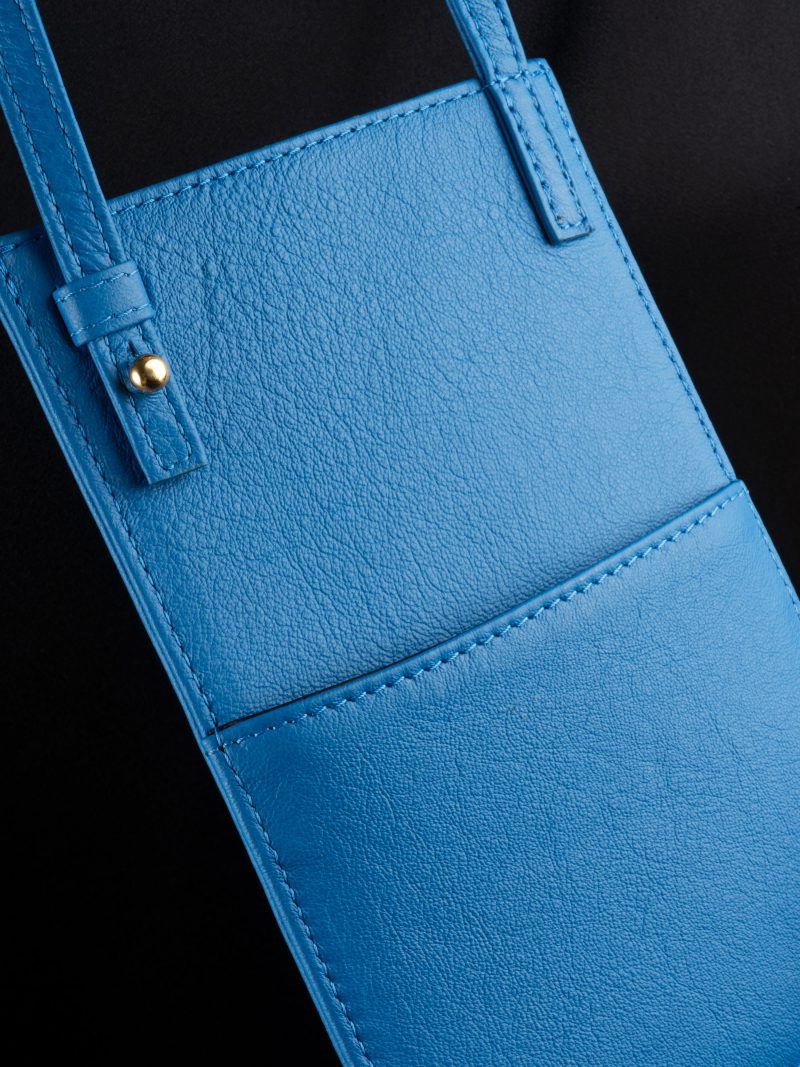 SONIC phone case in azure calfskin leather | TSATSAS