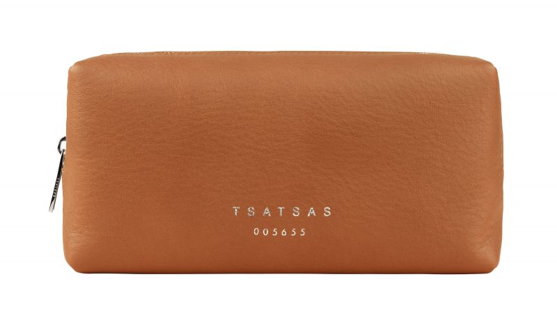 BASALT 1 wash bag in tan calfskin leather | TSATSAS