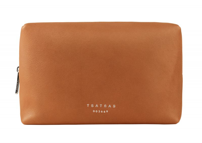 BASALT 2 wash bag in tan calfskin leather | TSATSAS