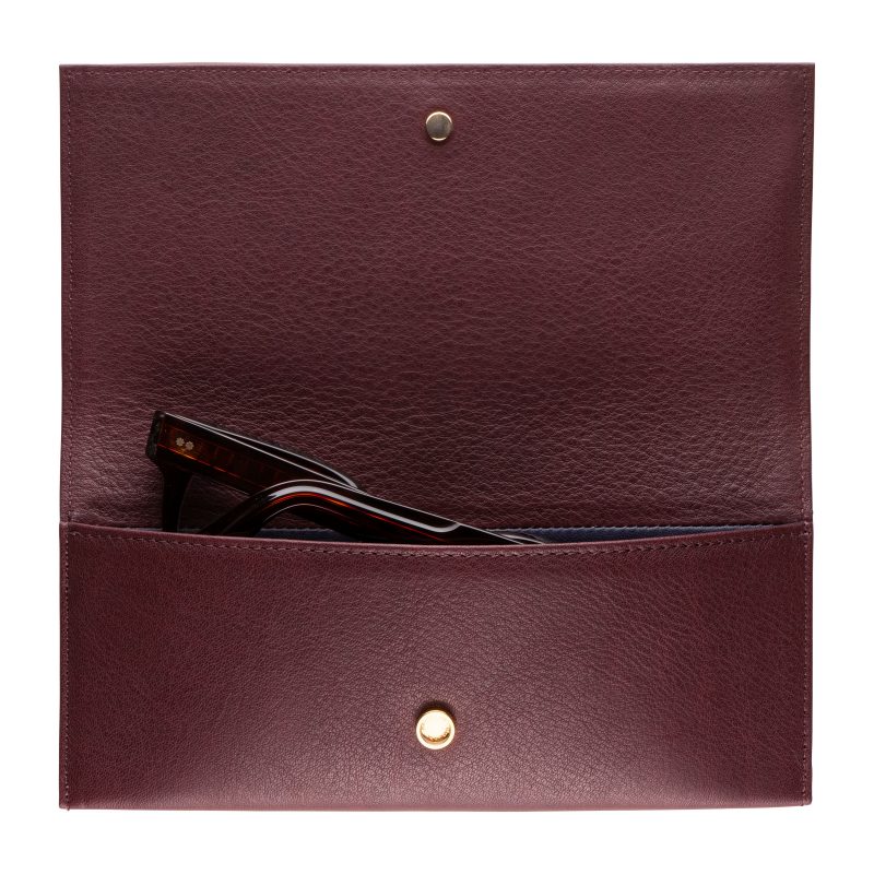 COVER glasses case in burgundy calfskin leather | TSATSAS