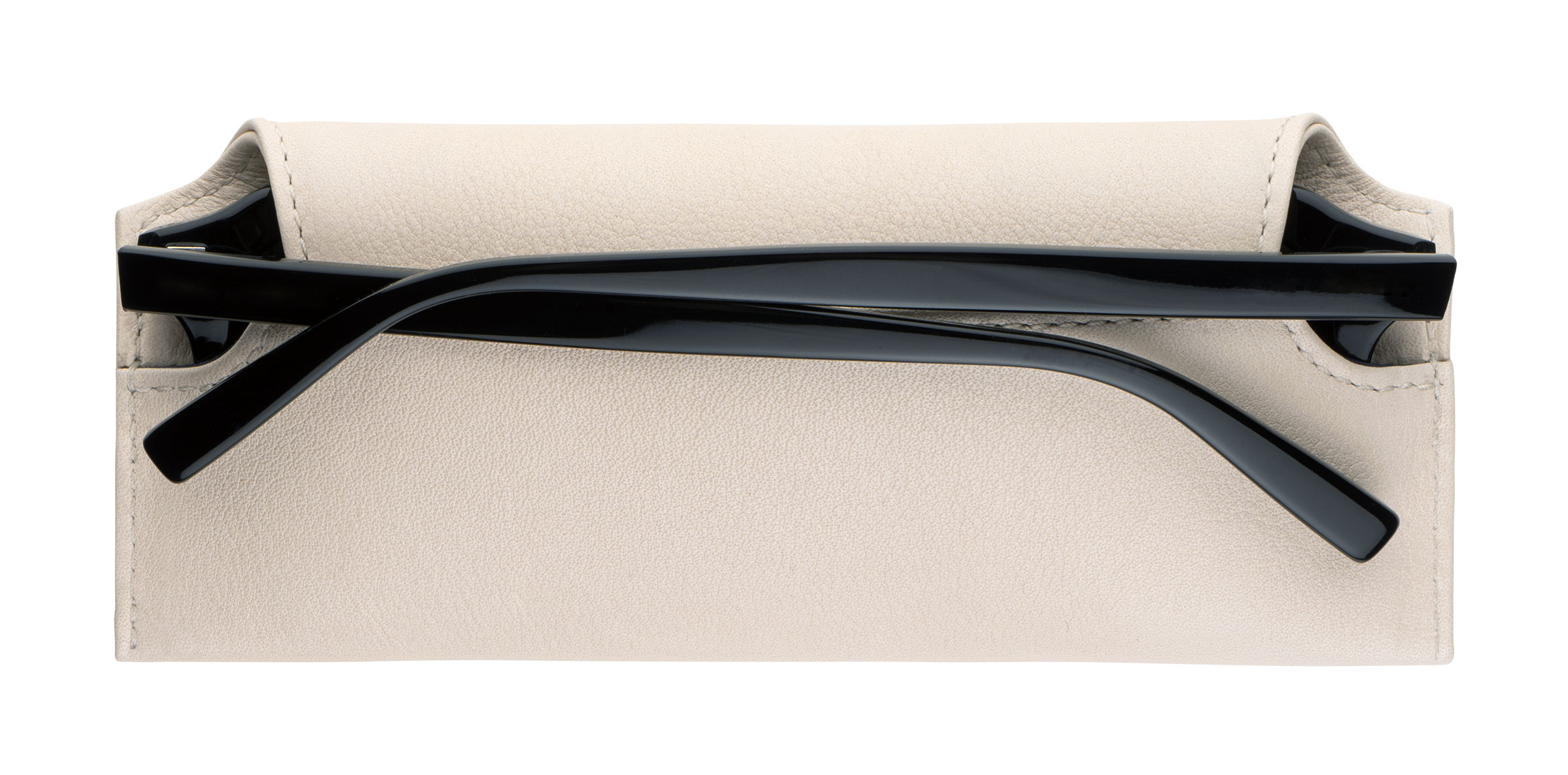 KOMPAKT glasses case in ivory calfskin leather | TSATSAS