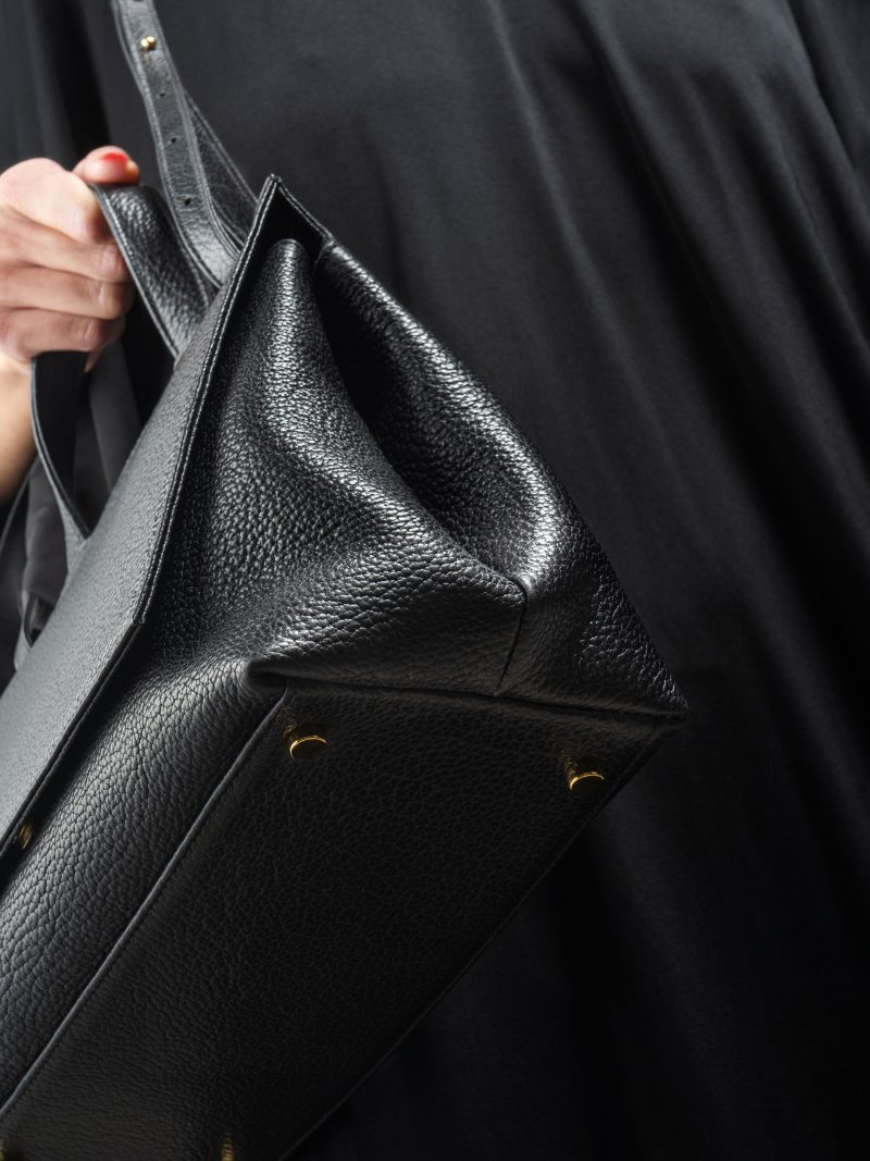 ADA shoulder bag in black bison leather | TSATSAS