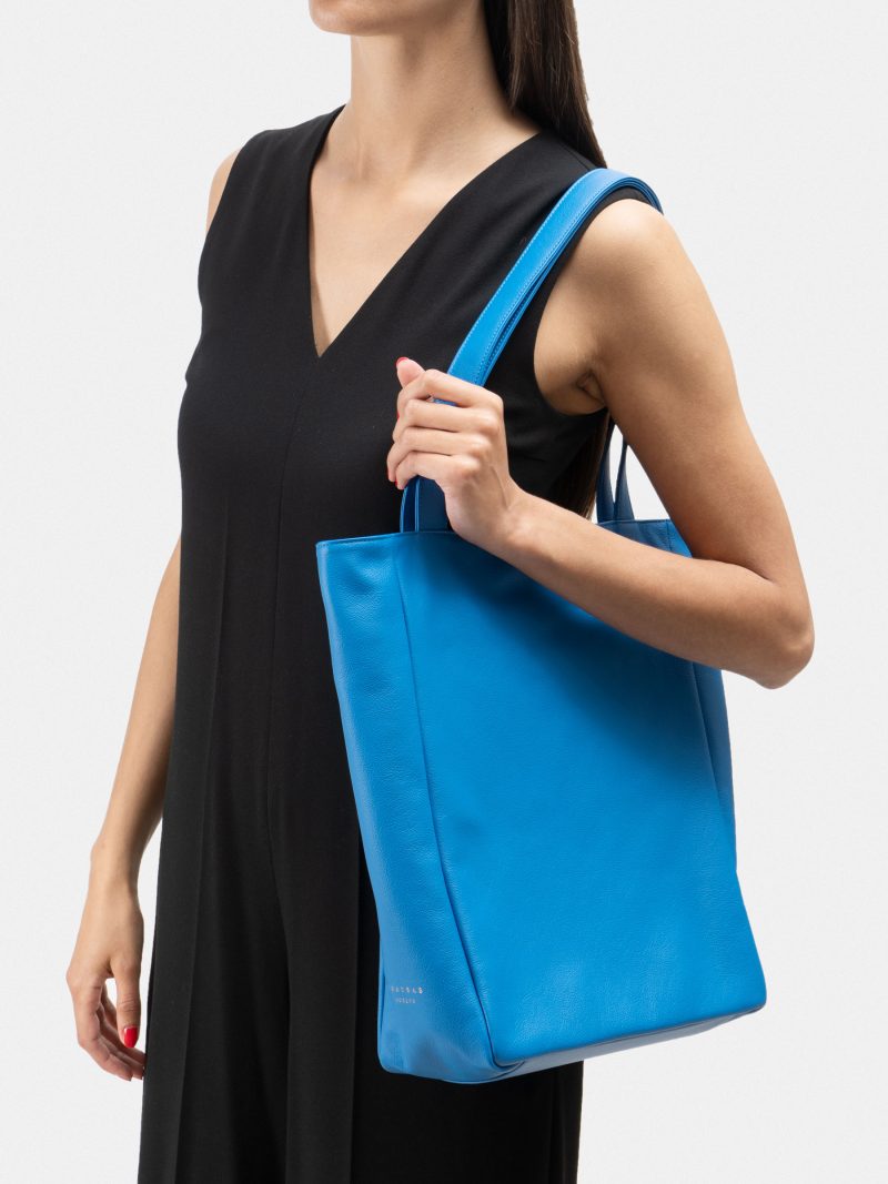 NEXUS tote bag in azure calfskin leather | TSATSAS