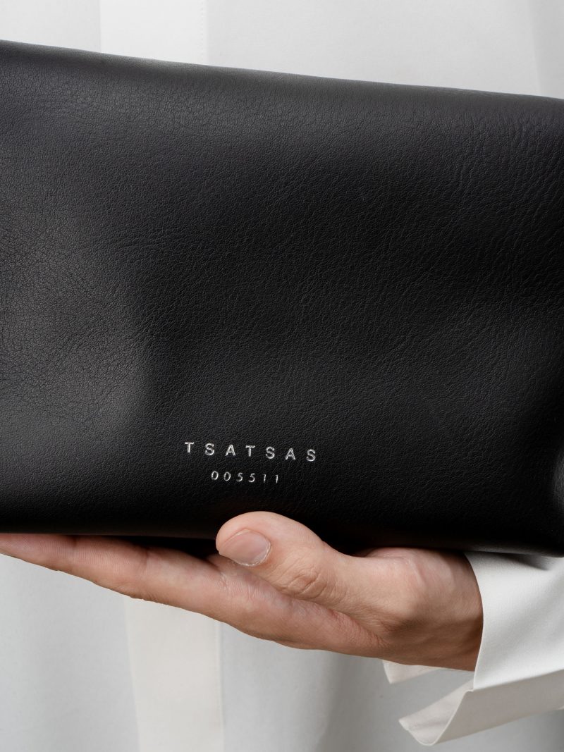 BASALT 2 wash bag in black calfskin leather | TSATSAS