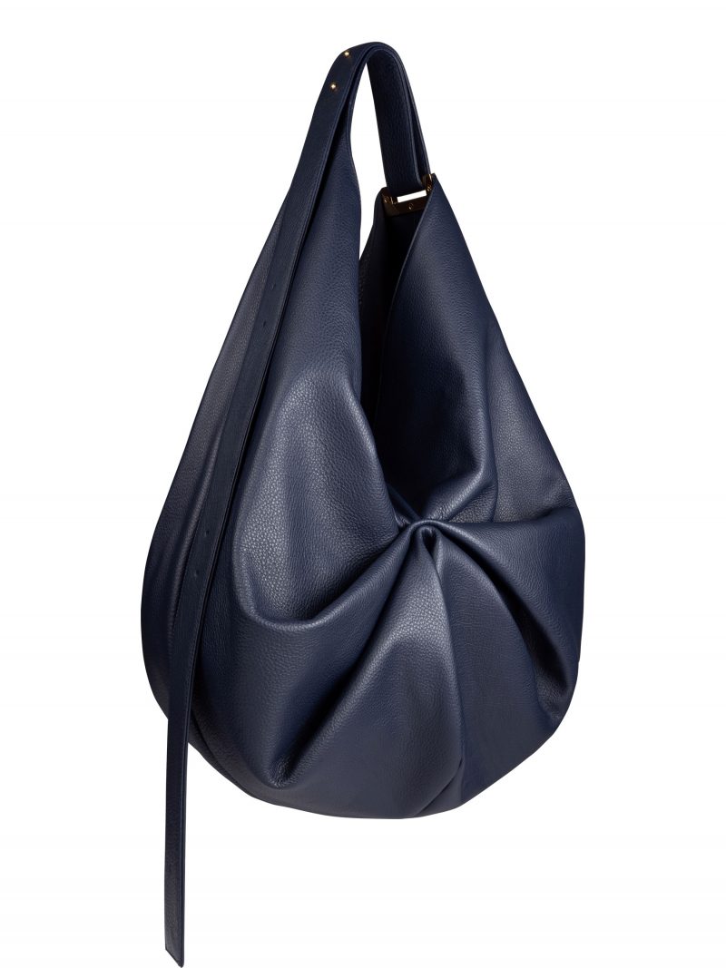 SACAR shoulder bag in navy blue calfskin leather | TSATSAS