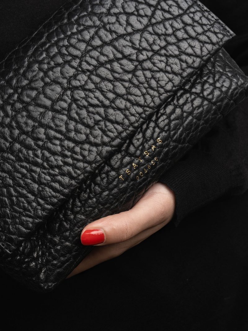 AMOS shoulder bag in black bison leather | TSATSAS
