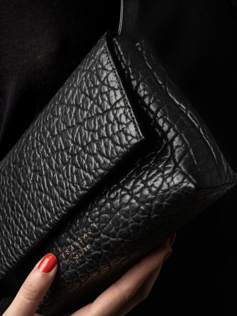 AMOS shoulder bag in black bison leather | TSATSAS
