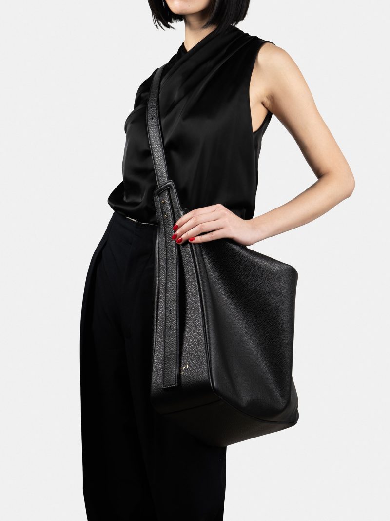 MERAL shoulder bag in black calfskin leather | TSATSAS