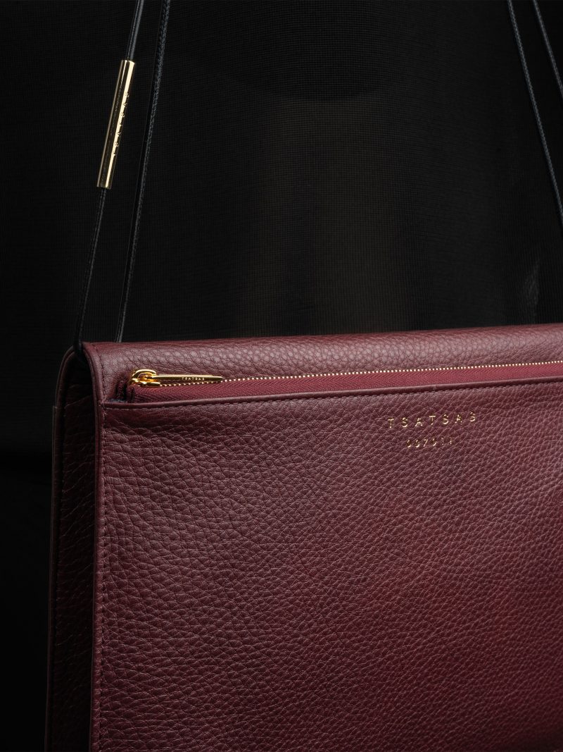 RE-OTHER shoulder bag in burgundy calfskin leather | TSATSAS