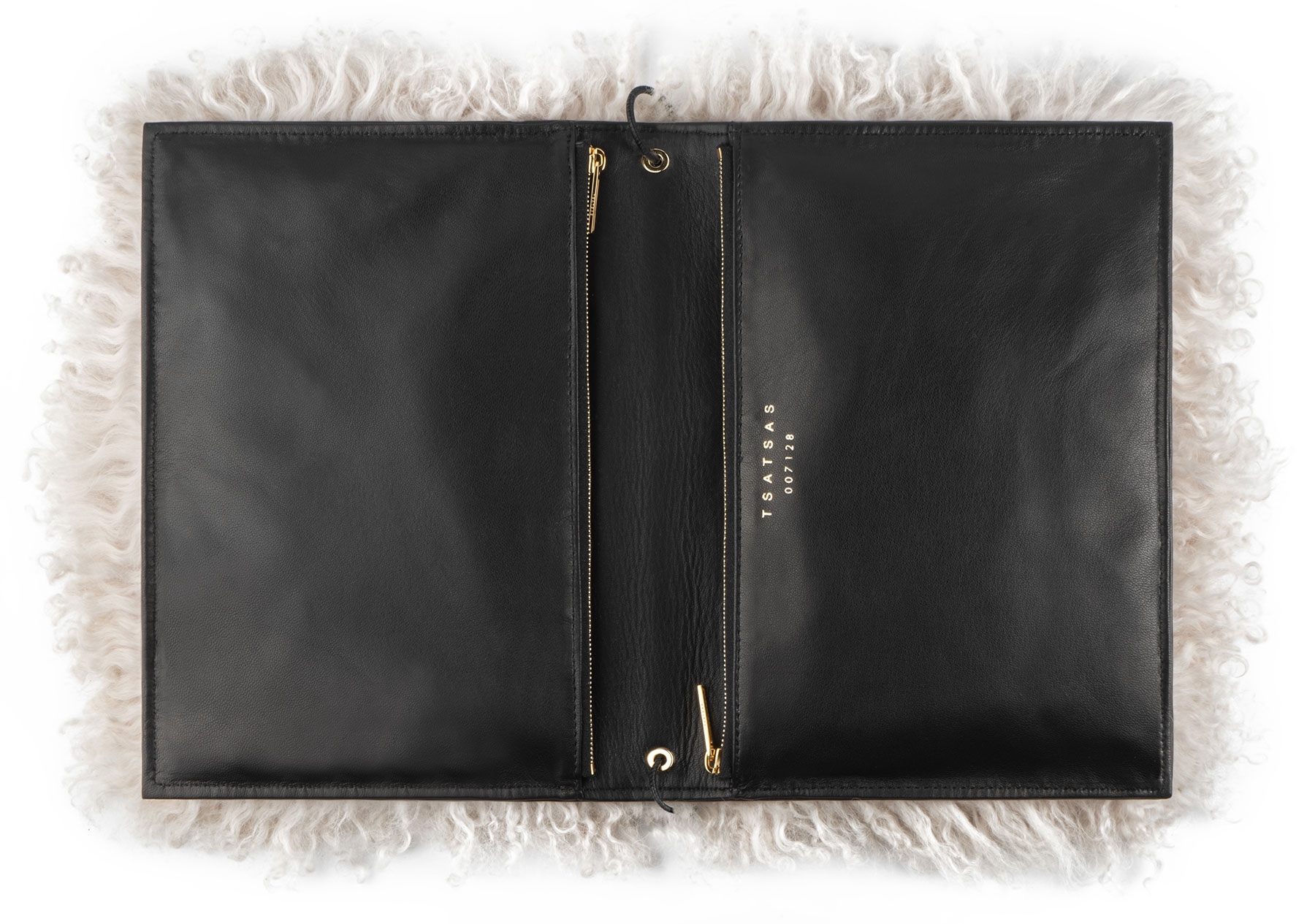 RE-OTHER shoulder bag in ivory sherling | TSATSAS